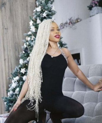 Эксклюзивные услуги от молодой, страстной красавицы. Готова окунуть тебя в мир наслаждения и райских удовольствий. Фотографии мои, гарантирую чистоплотность и конфиденциальность. 12104, 25 лет